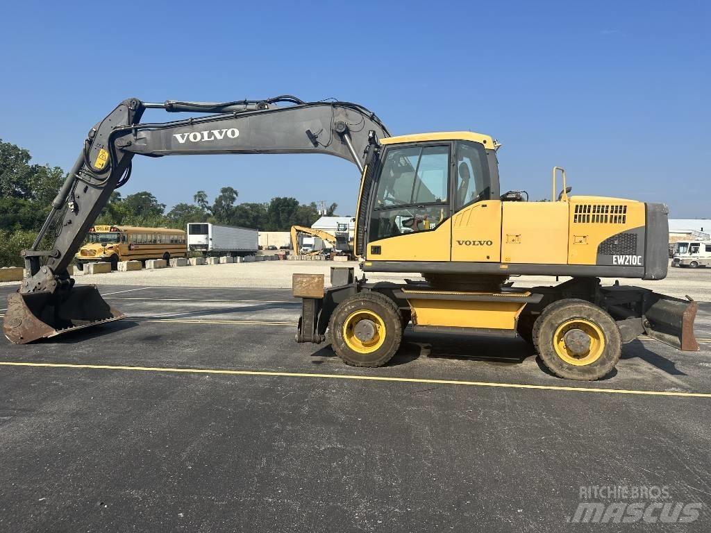 Volvo EW 210 C Bagri na kolesih