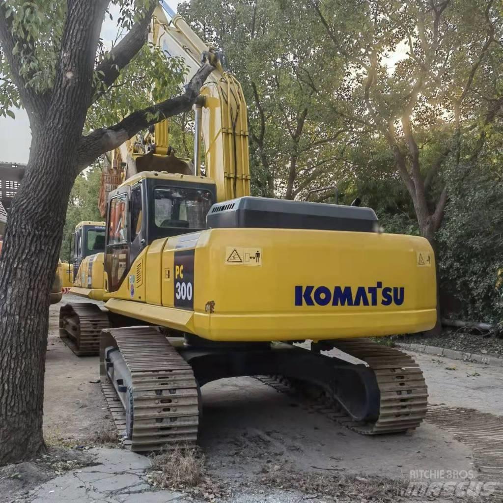 Komatsu PC 300 Bagri goseničarji