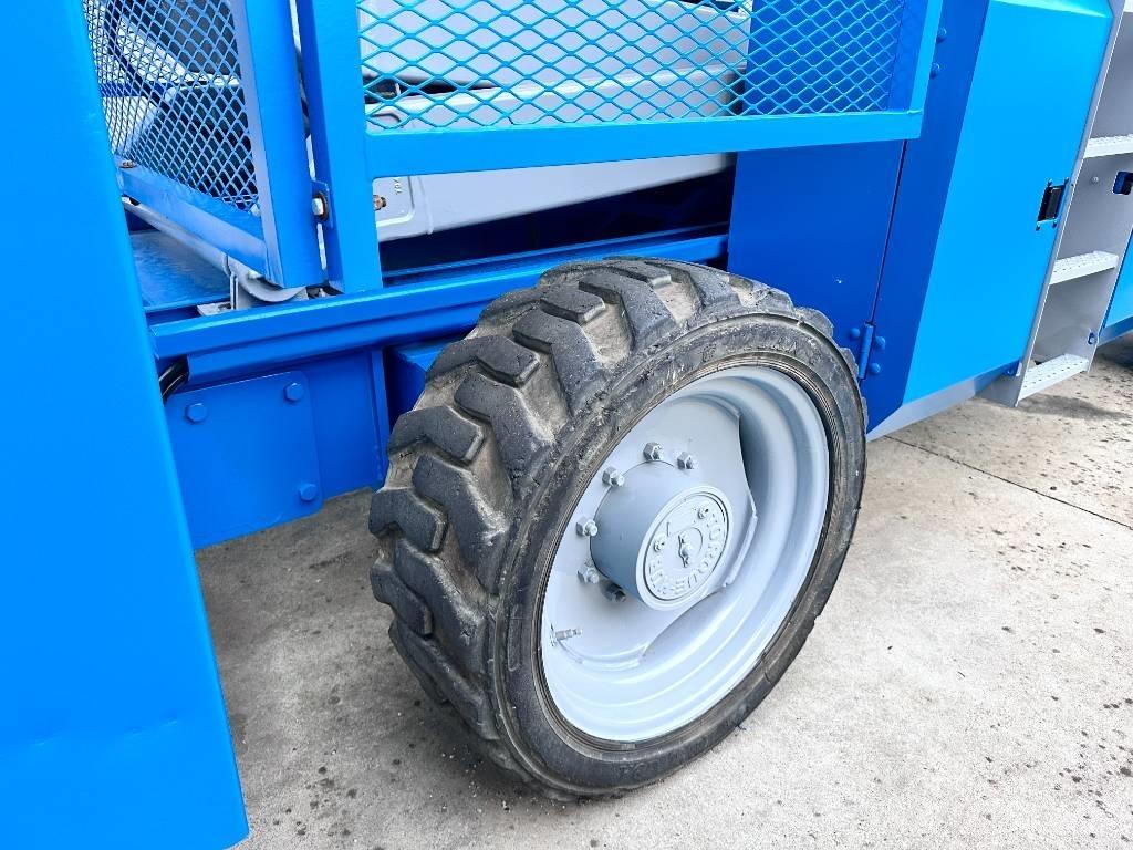 Genie GS 5390 RT Škarjaste dvižne ploščadi