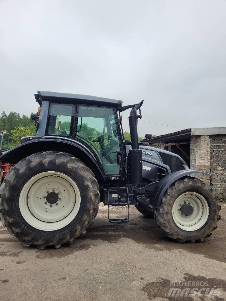 Valtra N 104 Traktorji