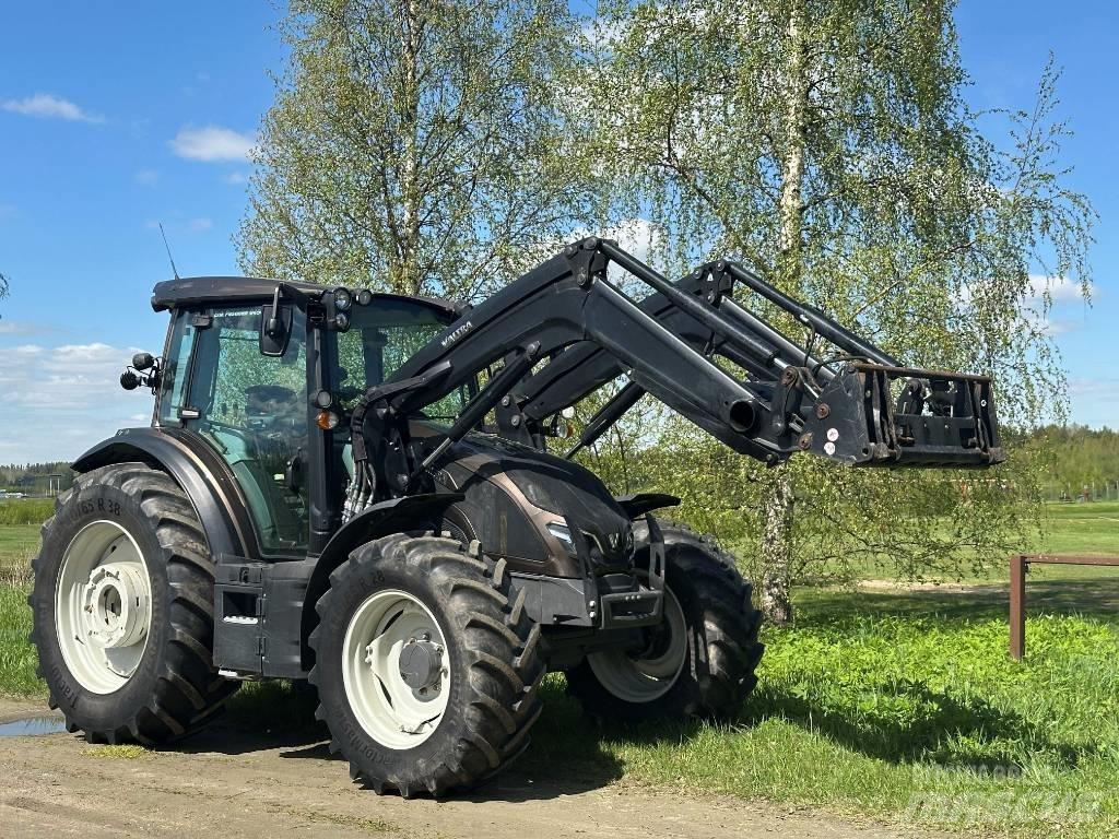 Valtra G 135 Active Traktorji