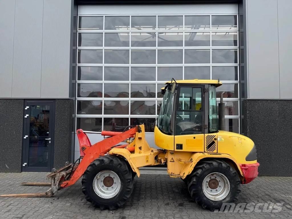 Volvo L35B Kolesni nakladalci