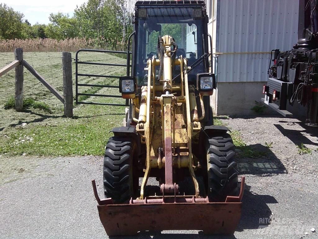 Wacker Neuson WL 25 Kolesni nakladalci