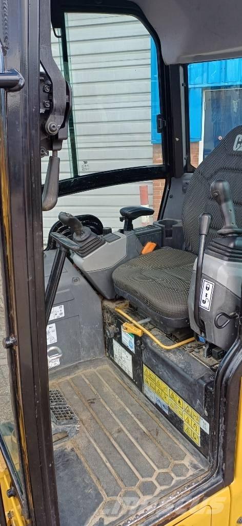 CAT 301.6 Mini bagri <7t