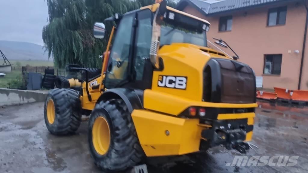 JCB TM 320S Kmetijski teleskopski nakladalci