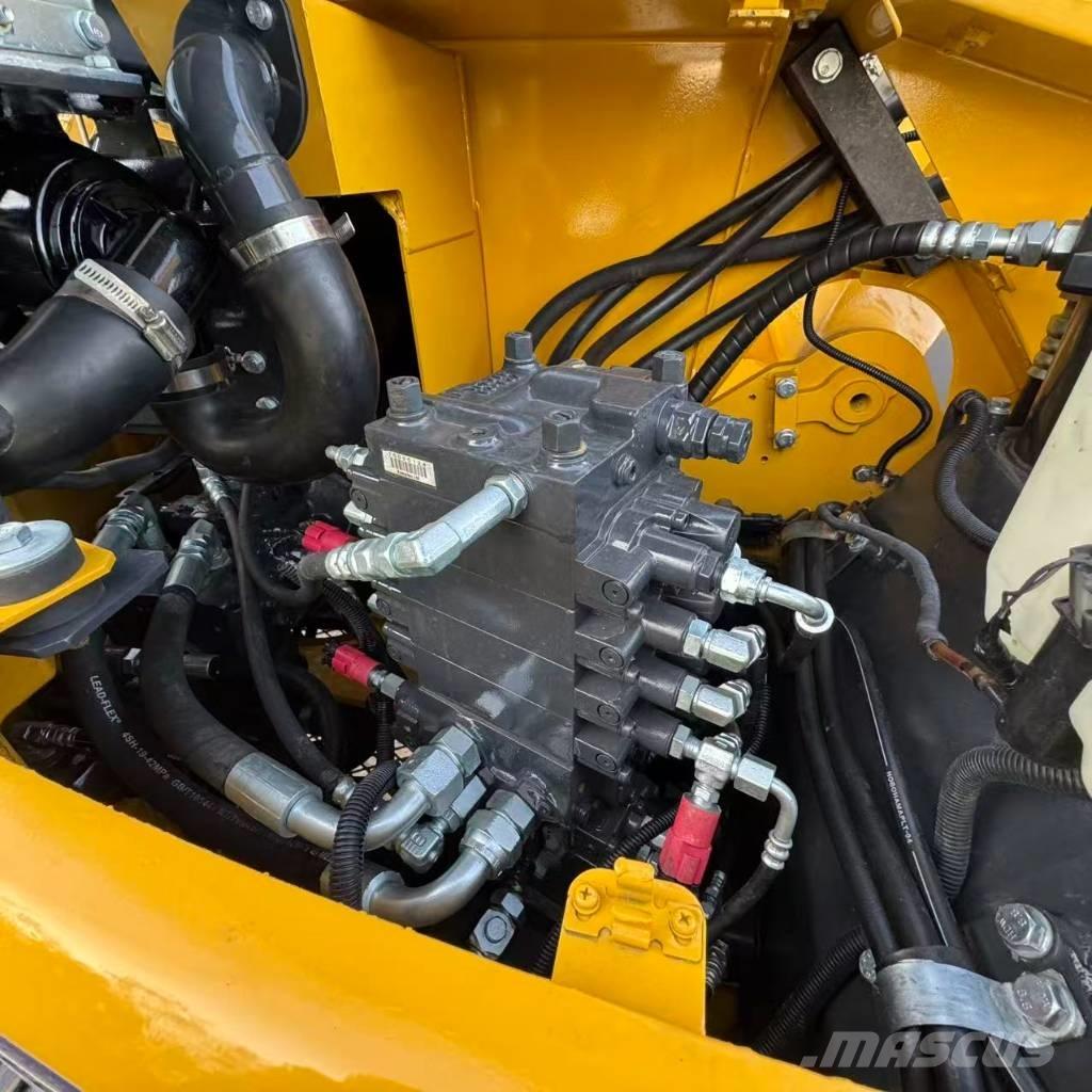 Komatsu PC 78 US Midi bagri 7t – 12t