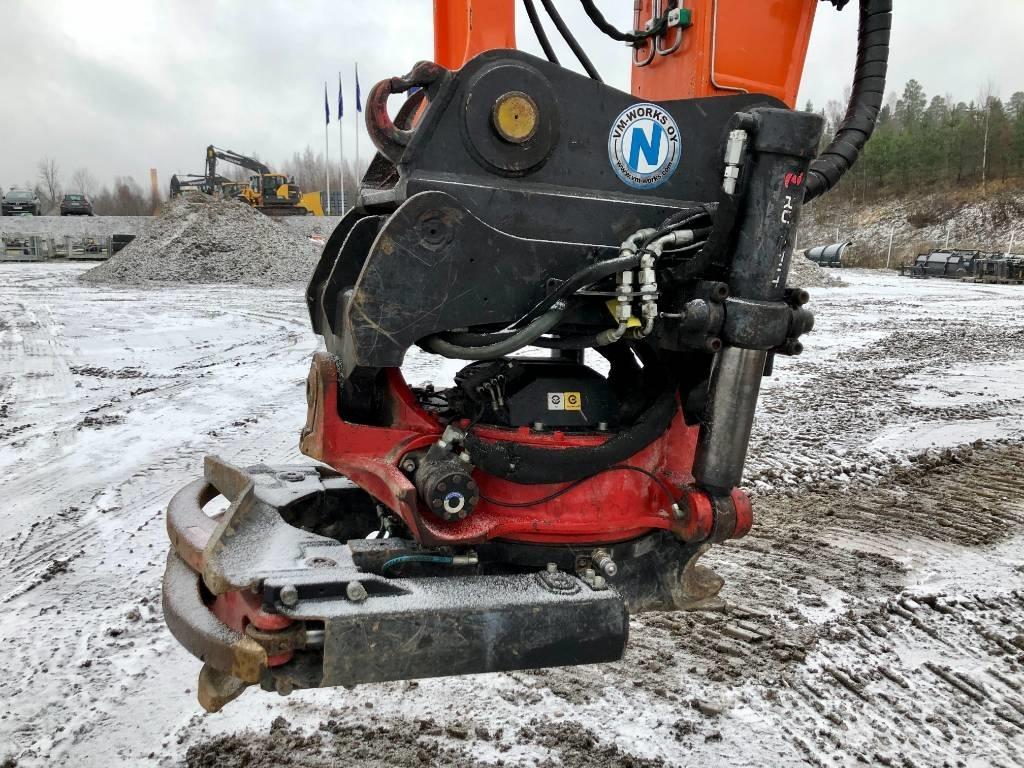Hitachi ZX225USRLC-6 Bagri goseničarji