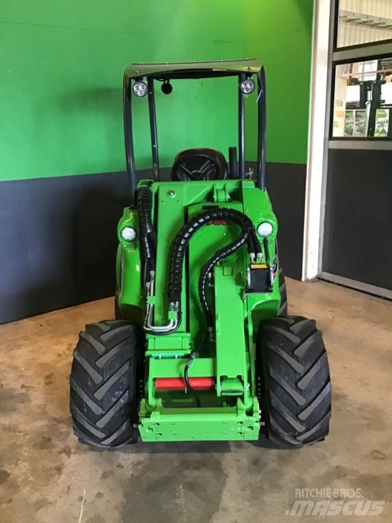 Avant 635 HD Skid steer mini nakladalci