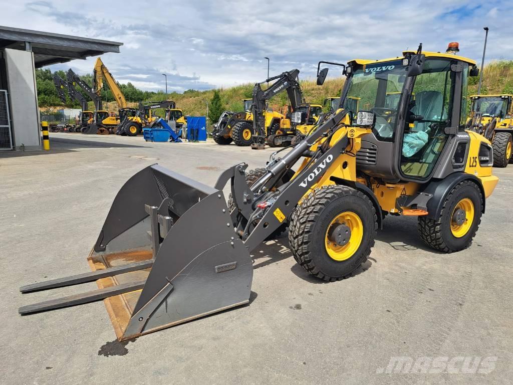 Volvo JL25H Skid steer mini nakladalci