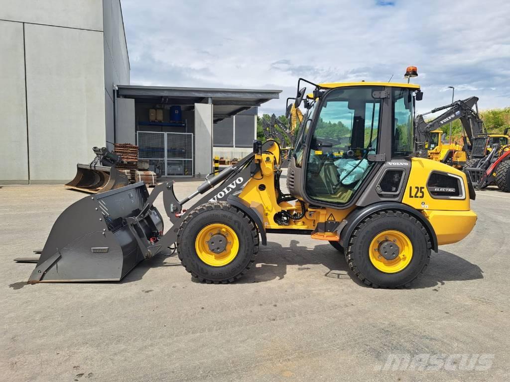 Volvo JL25H Skid steer mini nakladalci