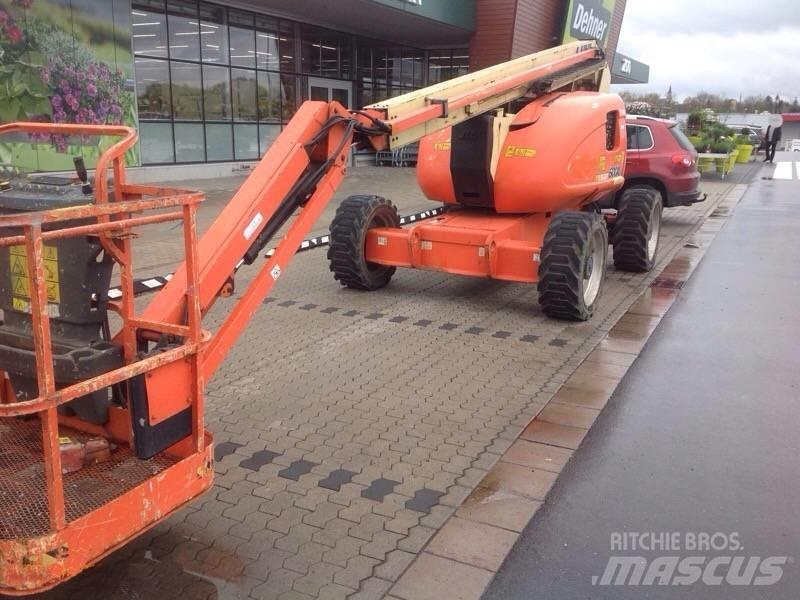 JLG 600 AJ Zglobne dvižne ploščadi