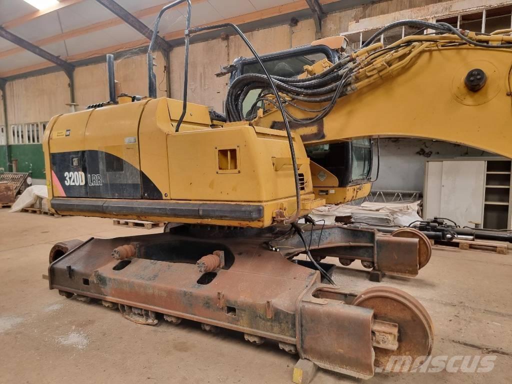 CAT 320 D FOR PARTS Bagri goseničarji