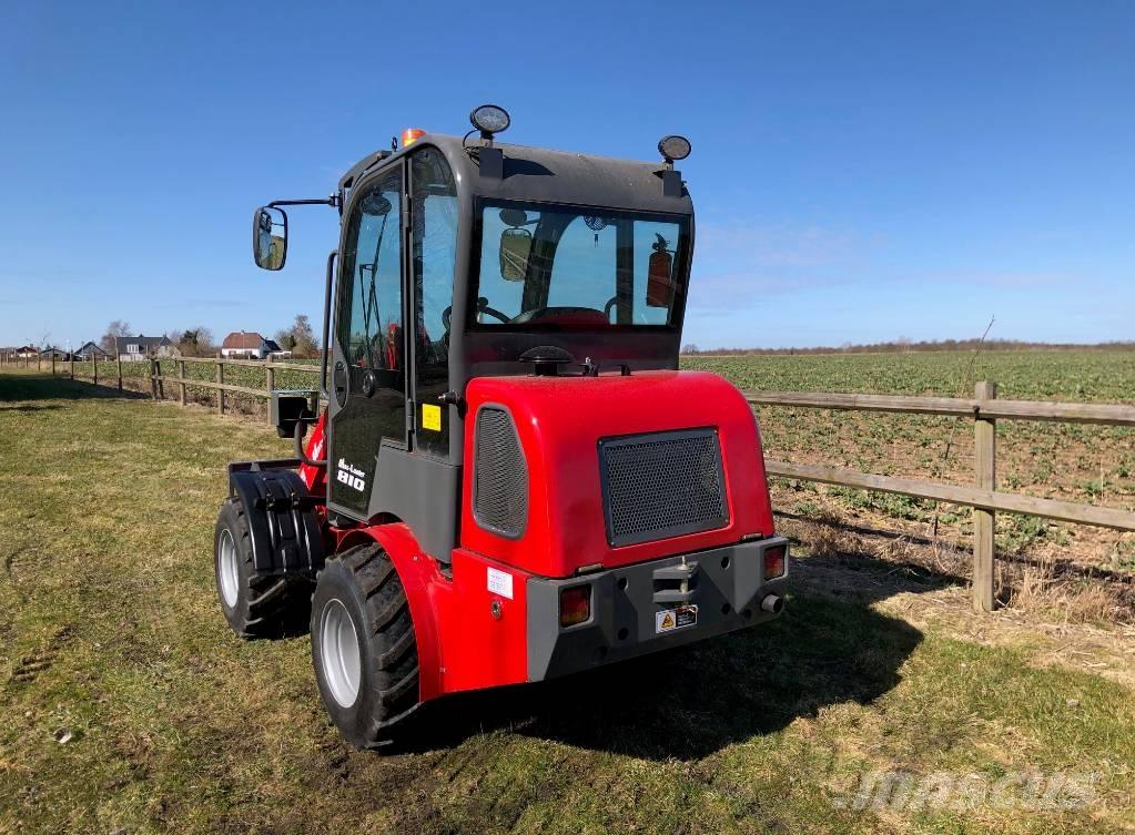  Max Loader 810 Mini nakladalci
