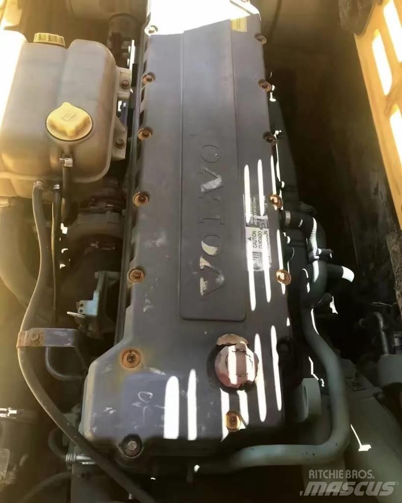 Volvo 360 Bagri goseničarji