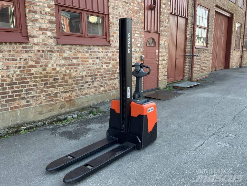 BT HWE 100 Ročni električni viličar