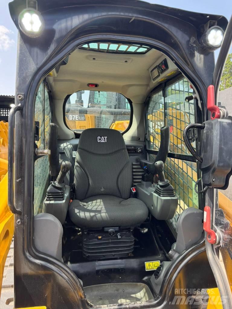 CAT 259D3 Skid steer mini nakladalci