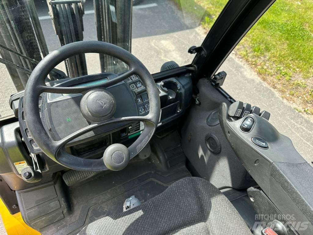 Yale GDP 35 VX Dizelski viličarji