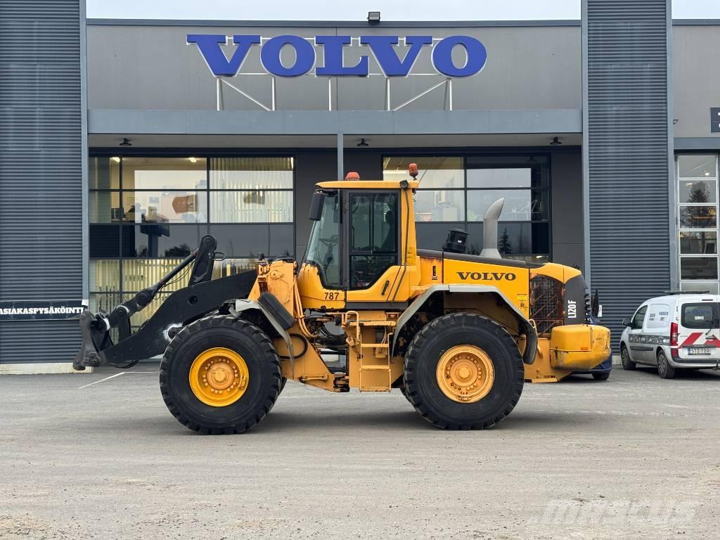 Volvo L 120 F Kolesni nakladalci