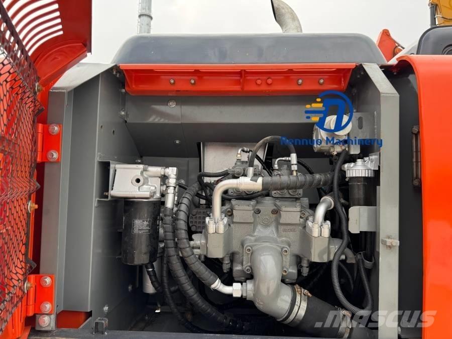 Hitachi ZX 240 Bagri goseničarji