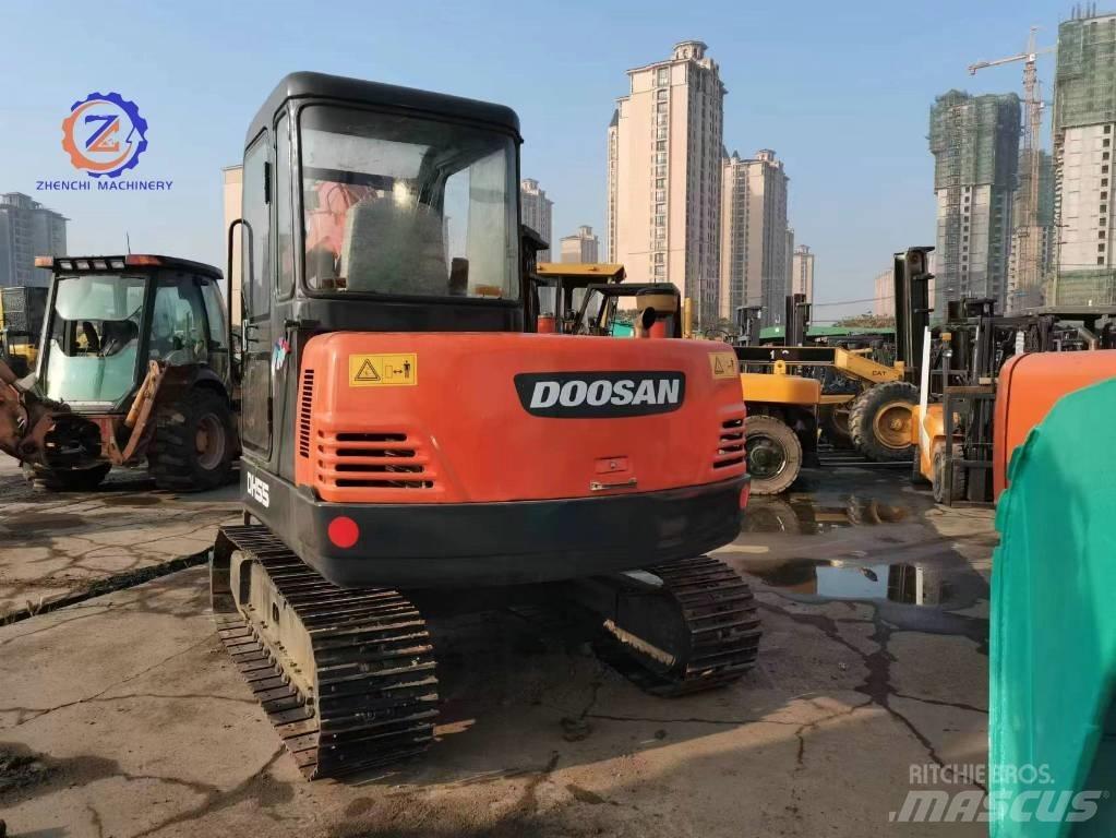 Doosan DH 55 Mini bagri <7t
