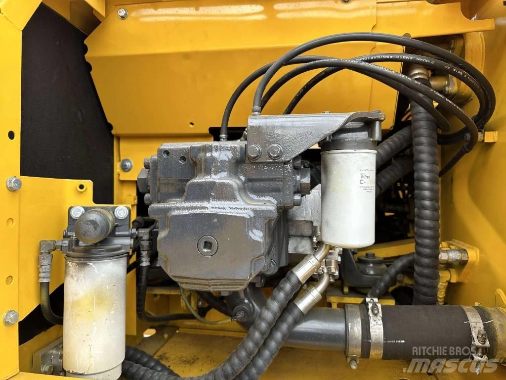 Komatsu PC200-8 Bagri goseničarji