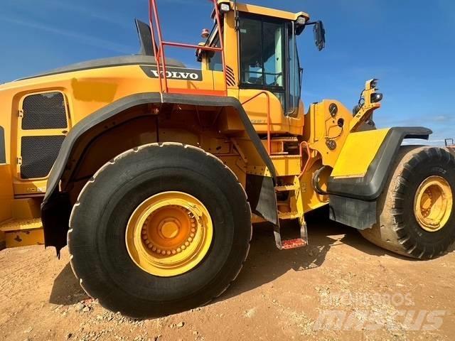 Volvo L 220 H Kolesni nakladalci