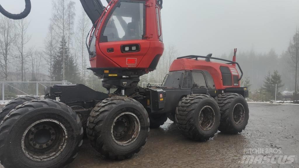 Komatsu 931XC Harvesterji