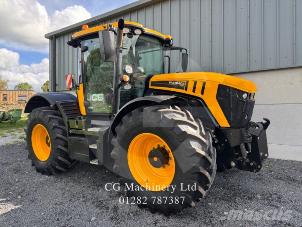 JCB Fastrac 4220 Traktorji