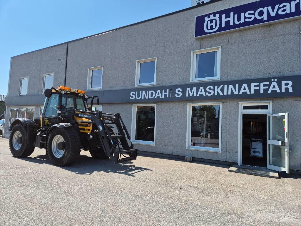 JCB Fastrac 2135 Traktorji