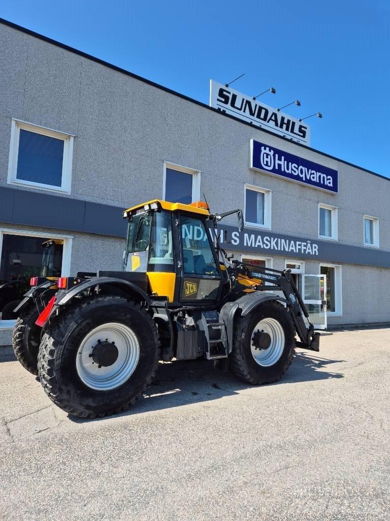 JCB Fastrac 2135 Traktorji