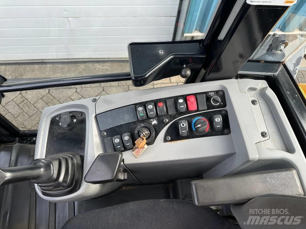 CAT 907 H 2 Kolesni nakladalci