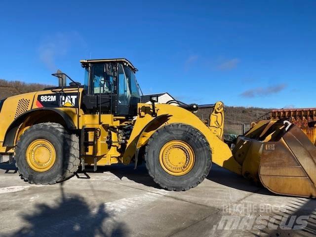 CAT 982 M Kolesni nakladalci