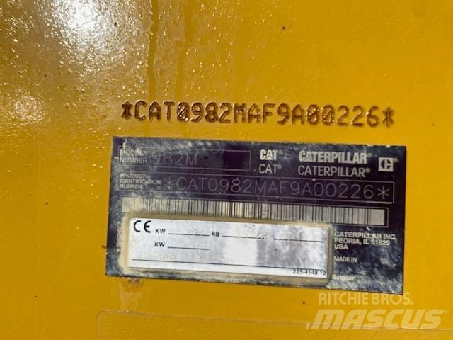 CAT 982 M Kolesni nakladalci