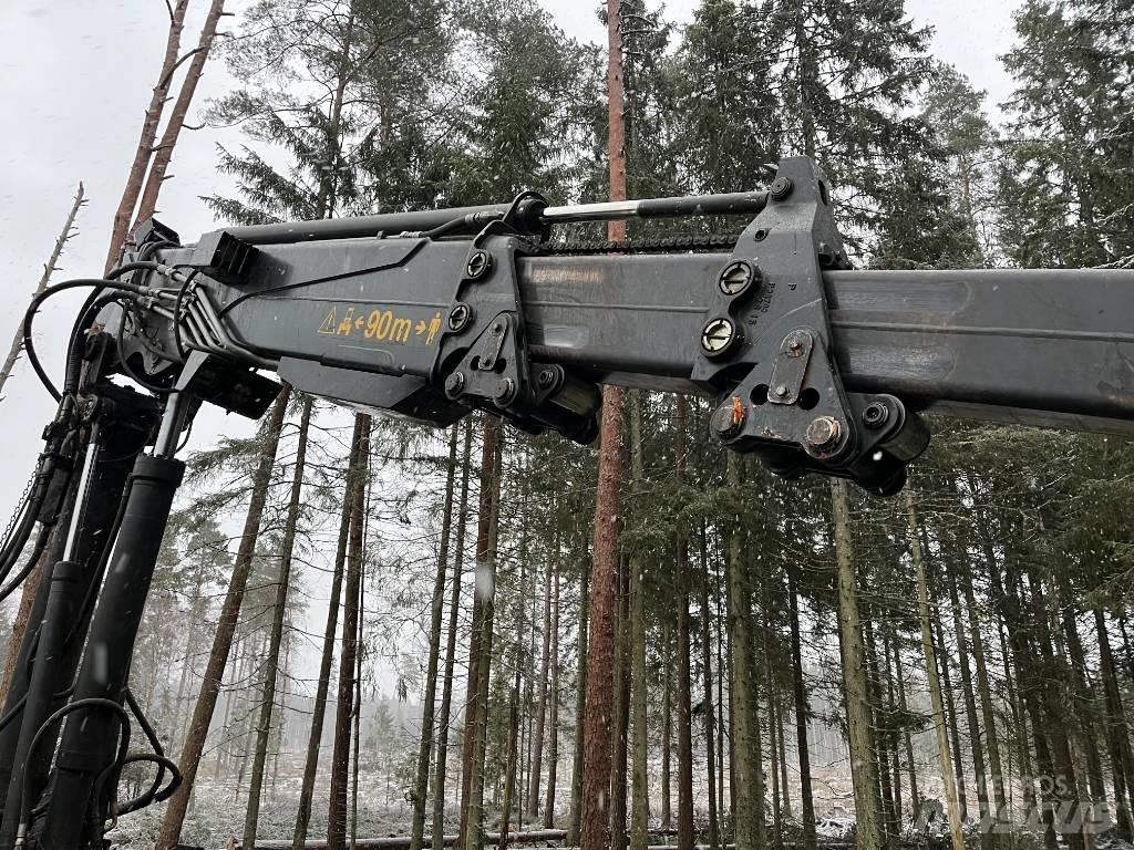 Ponsse Bear 8W Harvesterji