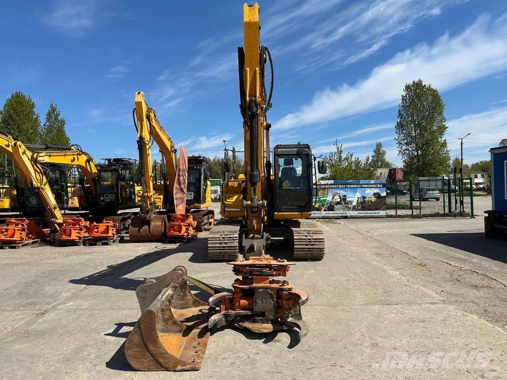 JCB JS 130 LC Bagri goseničarji
