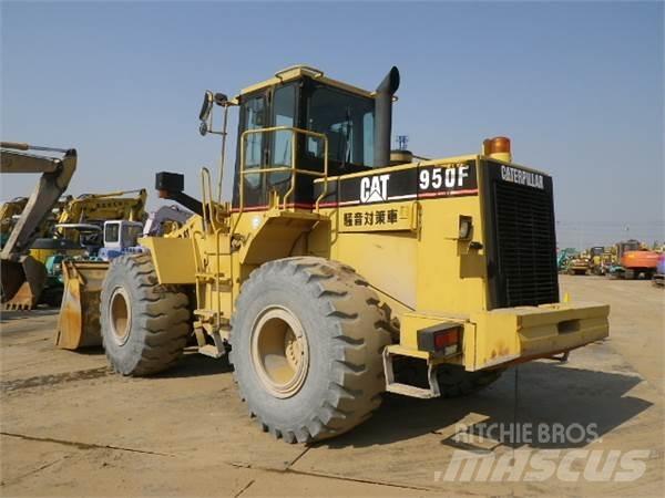 CAT 950F Kolesni nakladalci