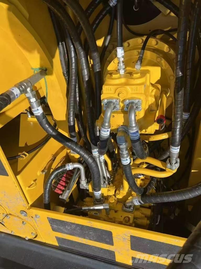 Komatsu 300-7 Bagri goseničarji