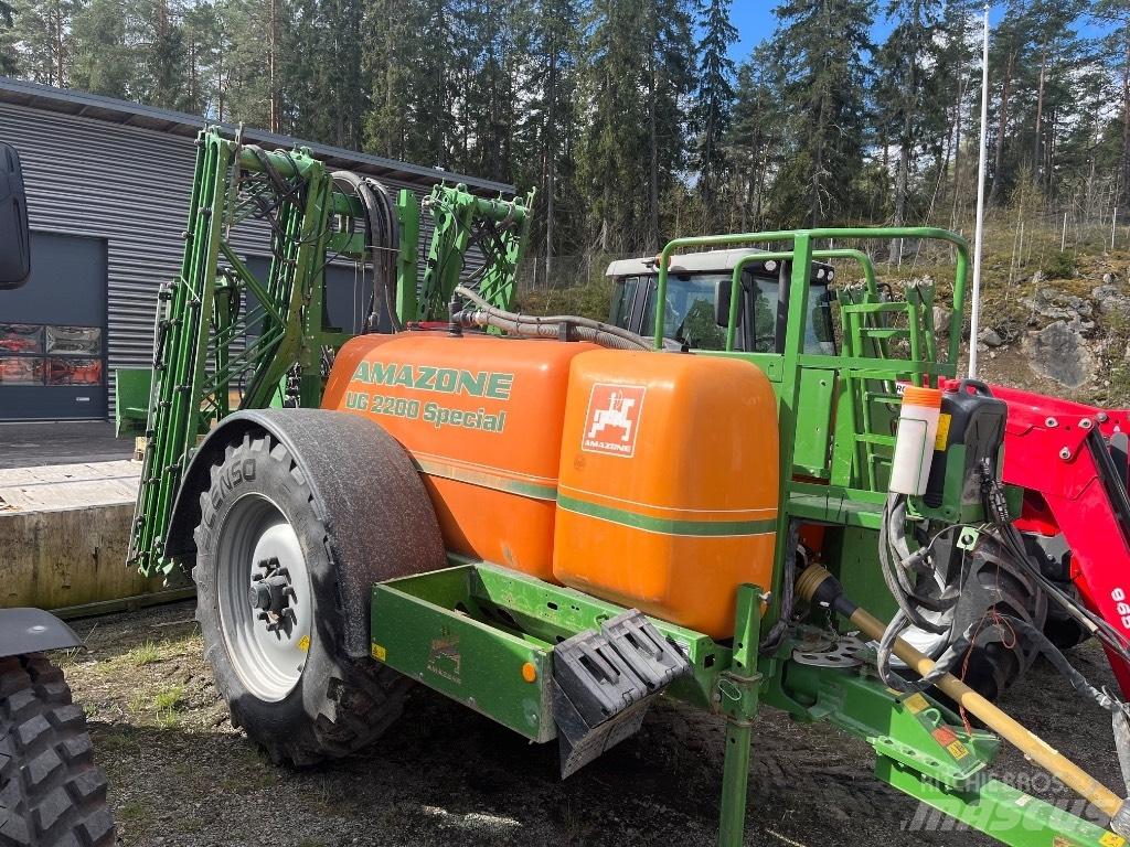 Amazone UG 2200 Vlečne škropilnice