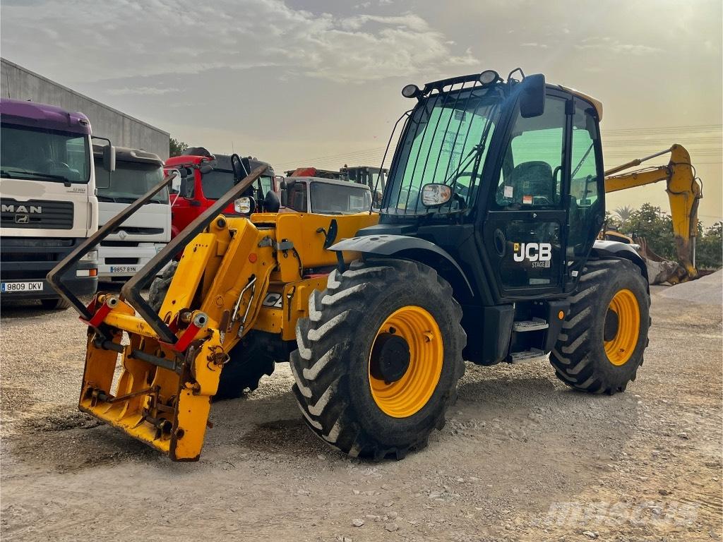 JCB 531-70 Teleskopski kolesni nakladalci