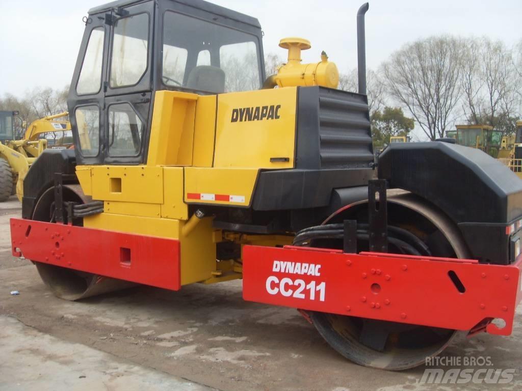 Dynapac CC 211 Dvojni valjarji