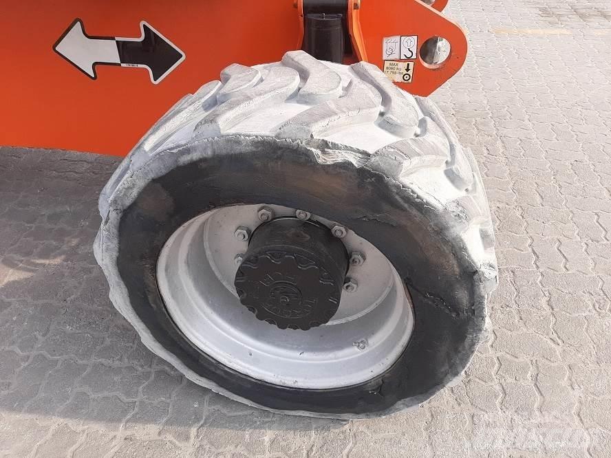 JLG 800AJ Zglobne dvižne ploščadi