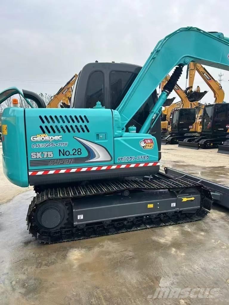 Kobelco SK 75 Bagri goseničarji