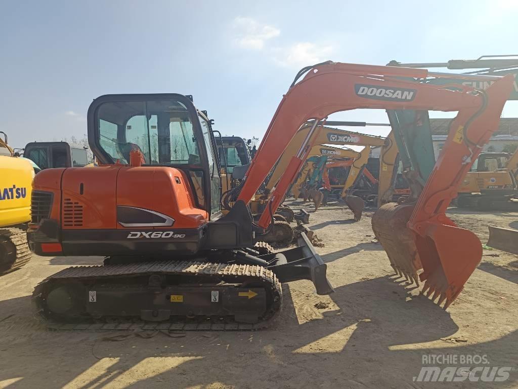 Doosan DX60-9C Bagri goseničarji