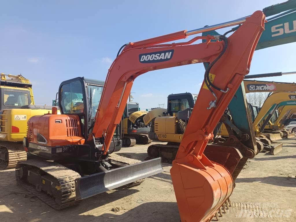 Doosan DX60-9C Bagri goseničarji