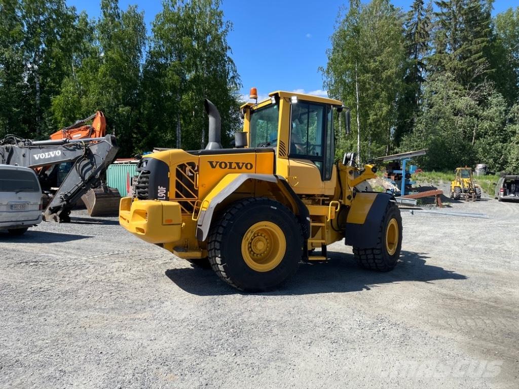 Volvo L 90 F Kolesni nakladalci