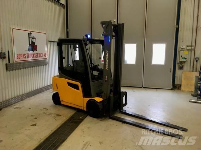 Jungheinrich EFG 320 Električni viličarji