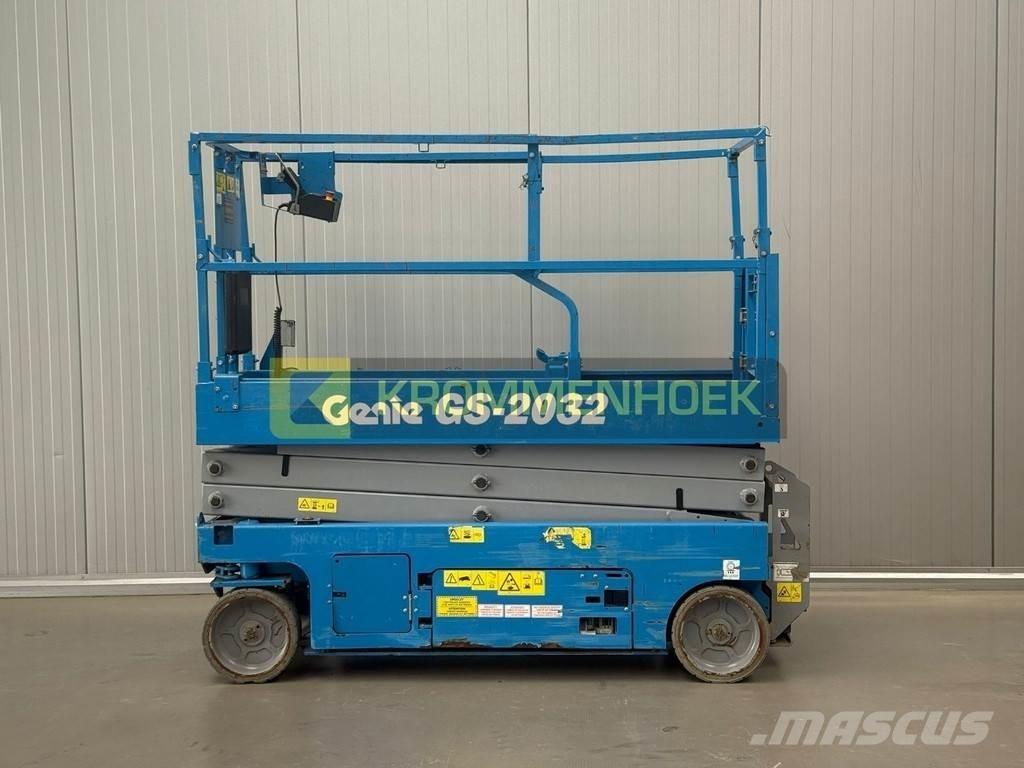 Genie GS 2032 Škarjaste dvižne ploščadi