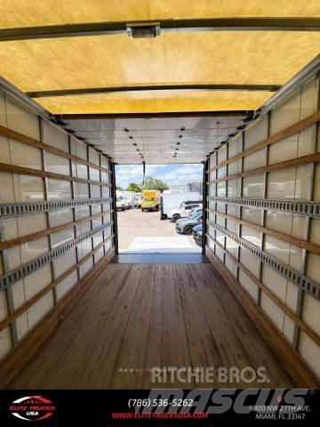 Freightliner M2 Drugi tovornjaki