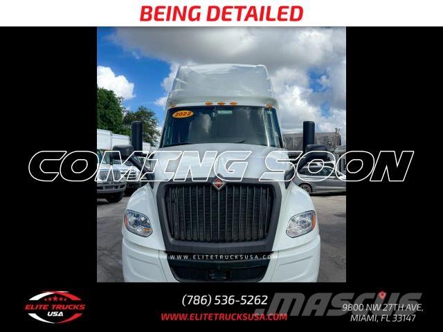 International LT Drugi tovornjaki