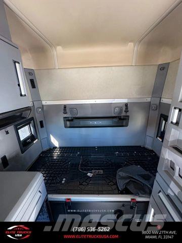 Mack Anthem Vlačilci